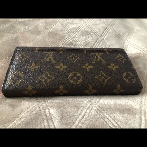 Louis Vuitton Sarah wallet - authentic - Picture 3 of 12